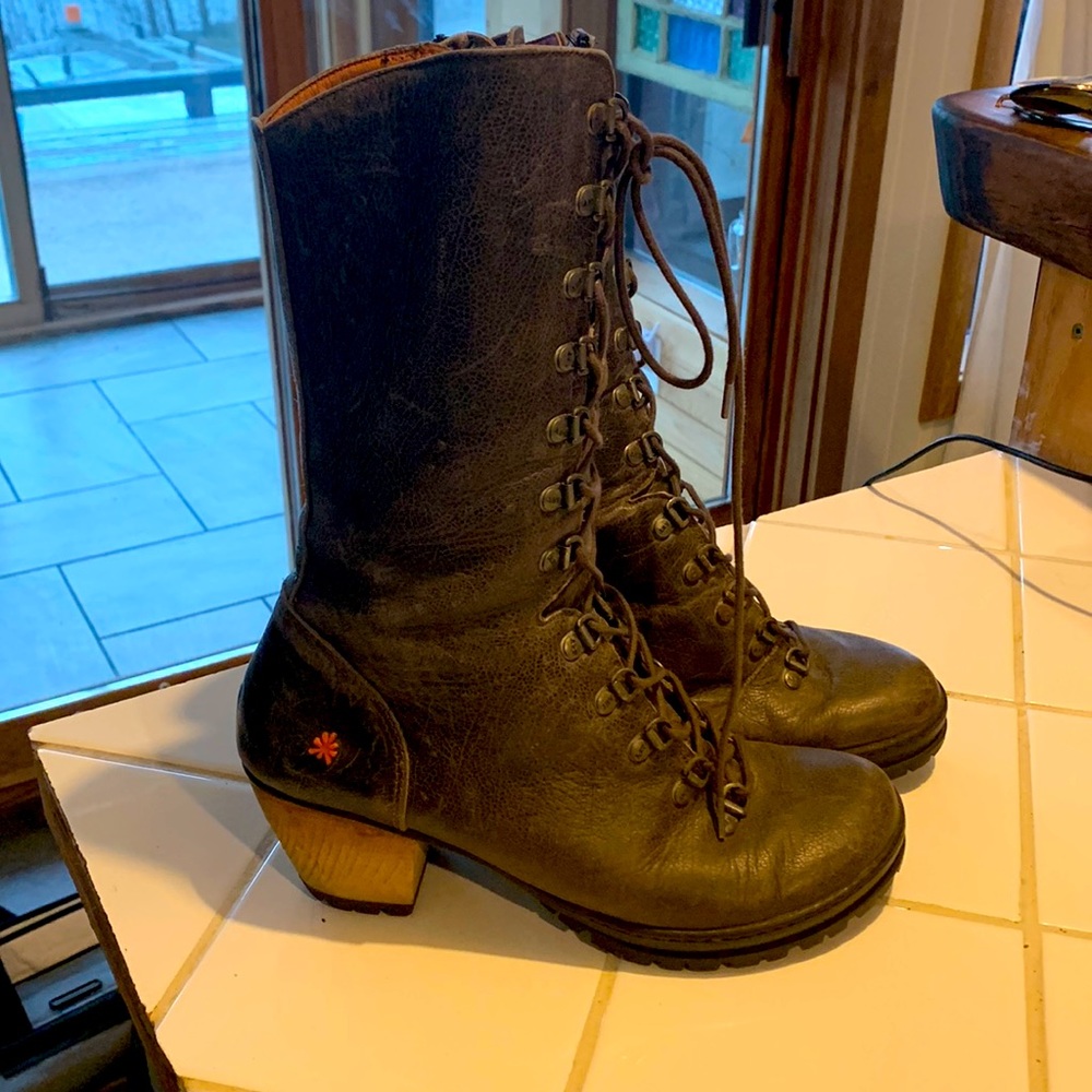 Made in Spain Art leather boot